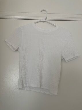 Abercrombie & Fitch White Crinkle Short Sleeve Top